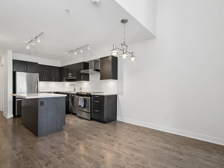 605-500 Royal Avenue, New Westminster, BC, V3L 0G5 - 5