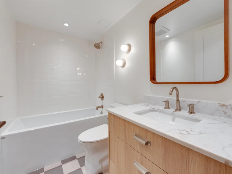 102-270 W 3rd Street, North Vancouver, BC, V7M 1G1 - 10