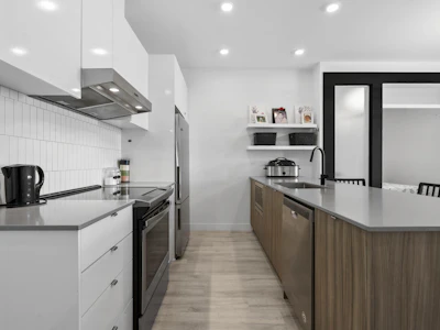 610-32828 Landeau Place - 5