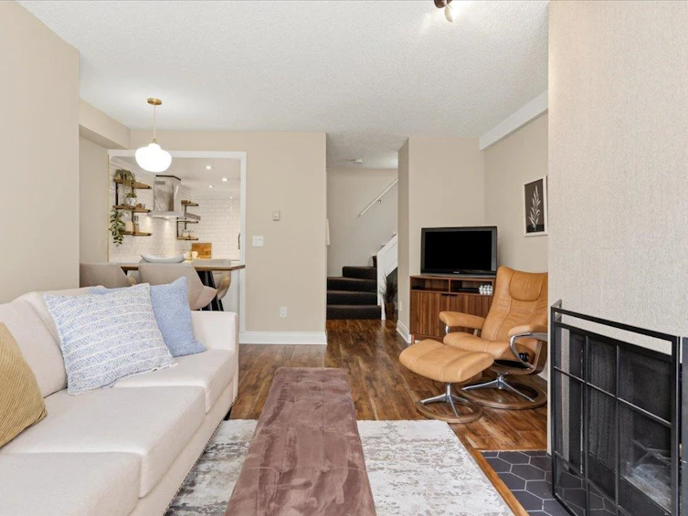 107-2455 York Avenue, Vancouver, BC, V6K 1C9 - 7