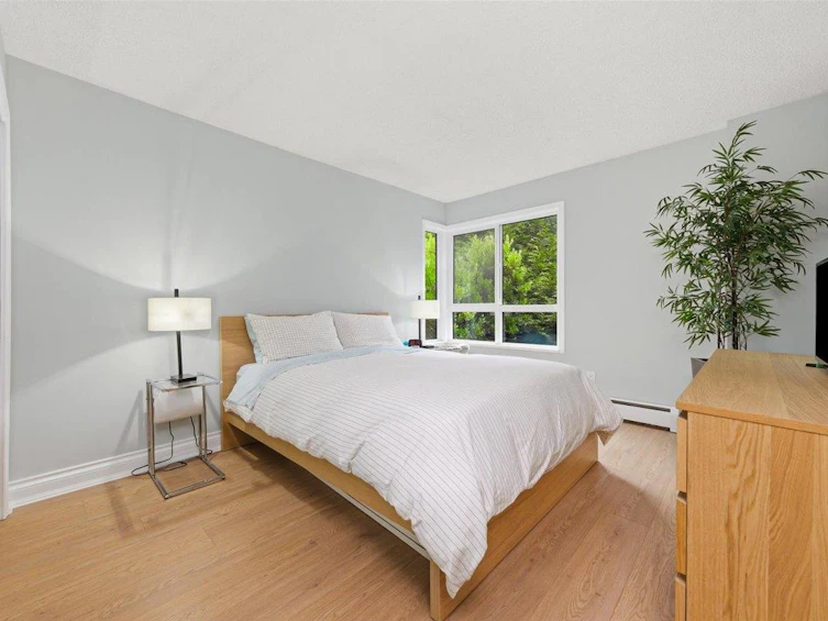 107-2455 York Avenue, Vancouver, BC, V6K 1C9 - 14