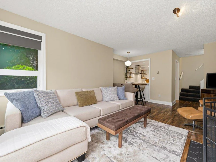 107-2455 York Avenue, Vancouver, BC, V6K 1C9 - 4