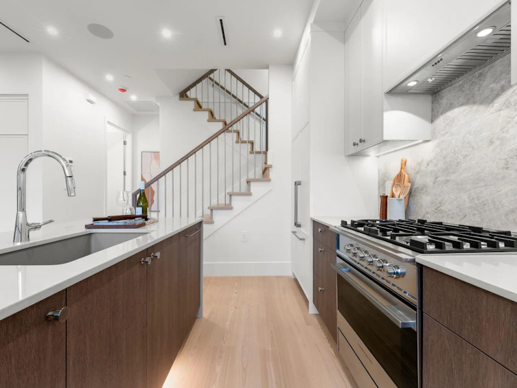 2-2735 Eton Street, Vancouver, BC, V5K 1K2 - 7
