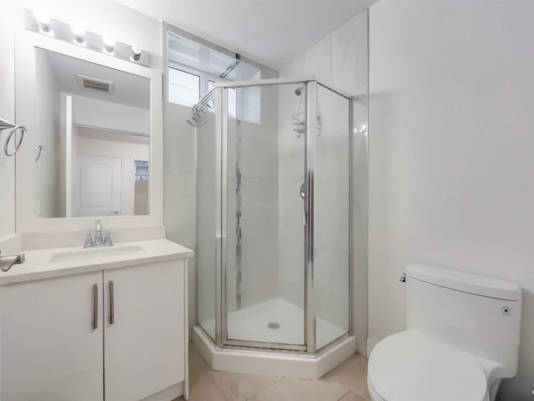 621 E 65th Avenue, Vancouver, BC, V5X 2P7 - 19