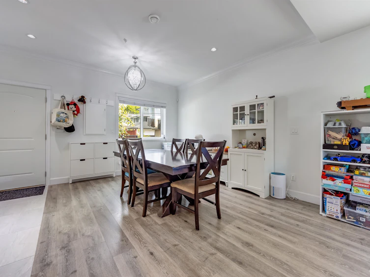 621 E 65th Avenue, Vancouver, BC, V5X 2P7 - 9