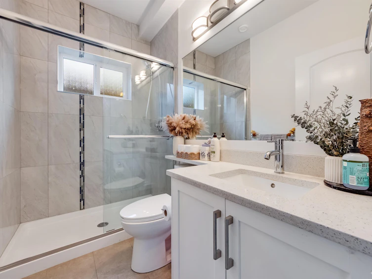 621 E 65th Avenue, Vancouver, BC, V5X 2P7 - 5