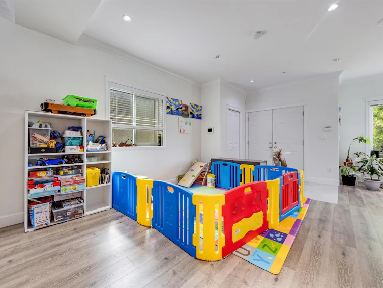 621 E 65th Avenue, Vancouver, BC, V5X 2P7 - 6