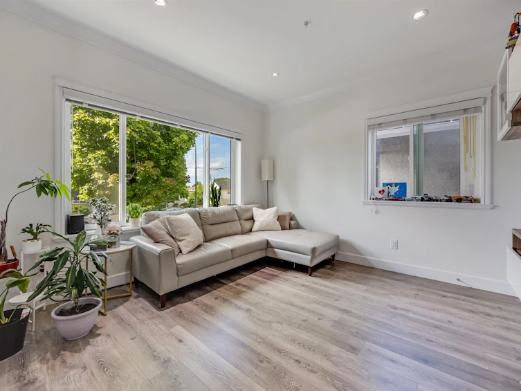 621 E 65th Avenue, Vancouver, BC, V5X 2P7 - 3