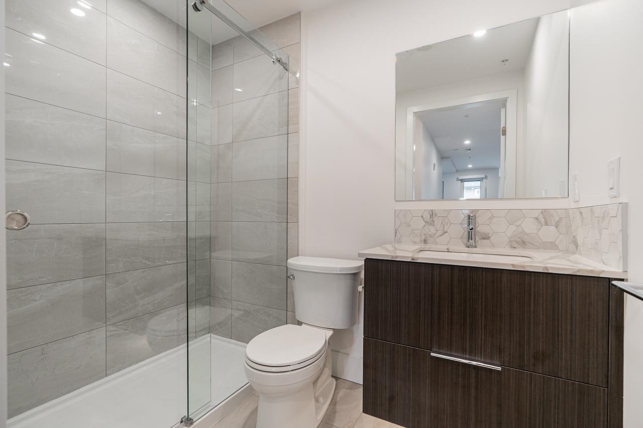 109-2085 E 1st Avenue, Vancouver, BC, V5N 1B6 - 11