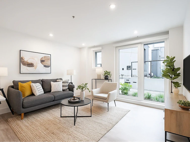 109-2085 E 1st Avenue, Vancouver, BC, V5N 1B6 - 2