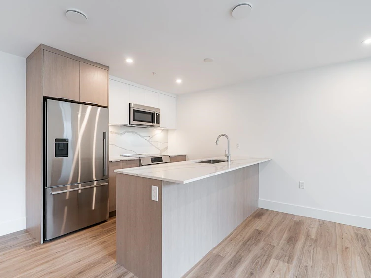 109-2085 E 1st Avenue, Vancouver, BC, V5N 1B6 - 4