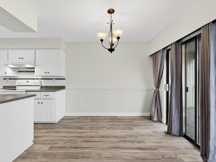 61-32959 George Ferguson Way, Abbotsford, BC, V2S 7W9 - 6