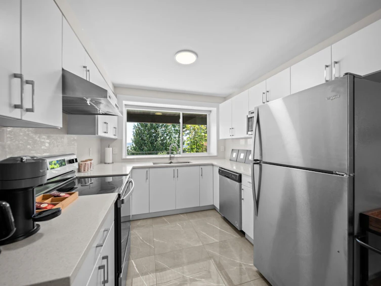 2230 Dawes Hill Road, Coquitlam, BC, V3K 1N3 - 38