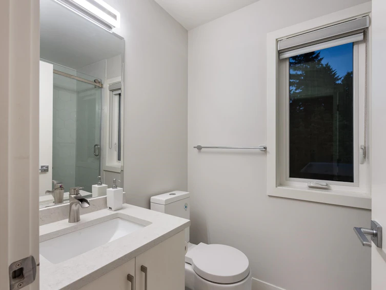 2230 Dawes Hill Road, Coquitlam, BC, V3K 1N3 - 32