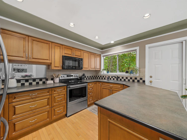 175-1140 Castle Crescent, Port Coquitlam, BC, V3C 5R4 - 11