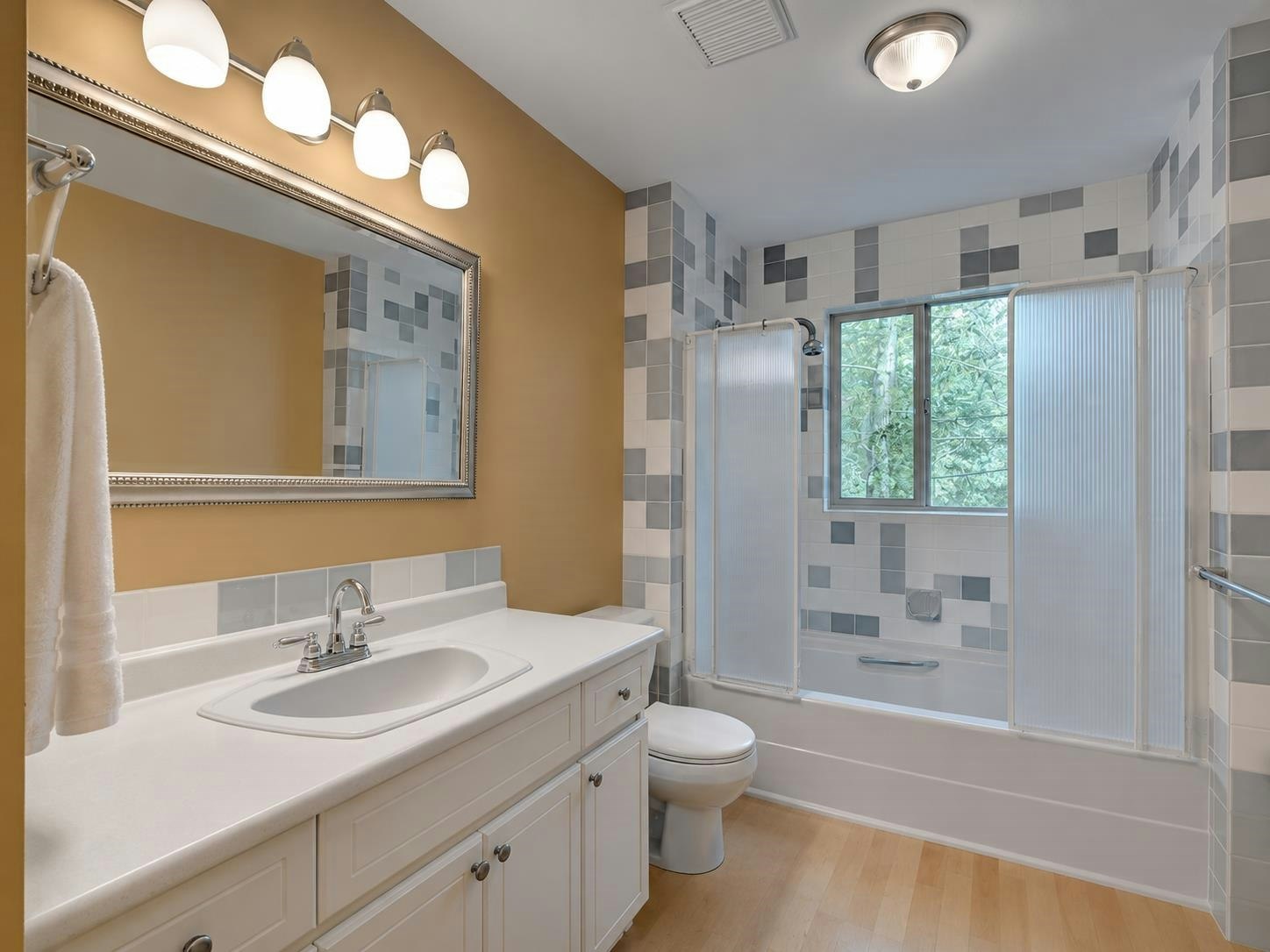 5475 Hydaway Place, Halfmoon Bay, BC, V7Z 1B4 - 20