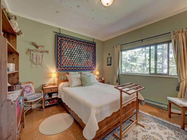 5475 Hydaway Place, Halfmoon Bay, BC, V7Z 1B4 - 14