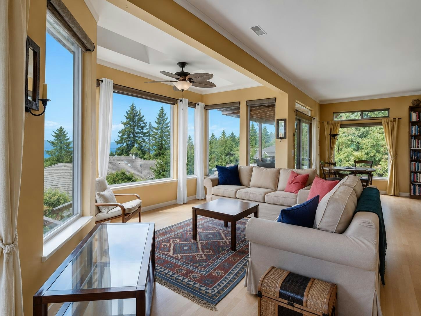 5475 Hydaway Place, Halfmoon Bay, BC, V7Z 1B4 - 10
