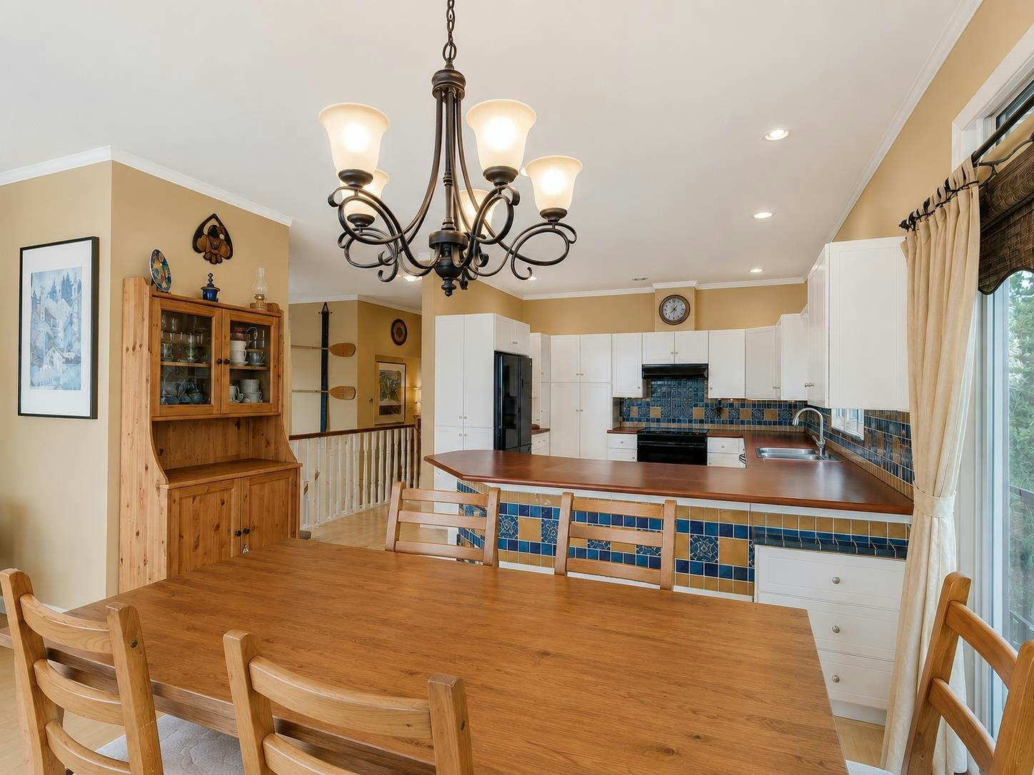 5475 Hydaway Place, Halfmoon Bay, BC, V7Z 1B4 - 7