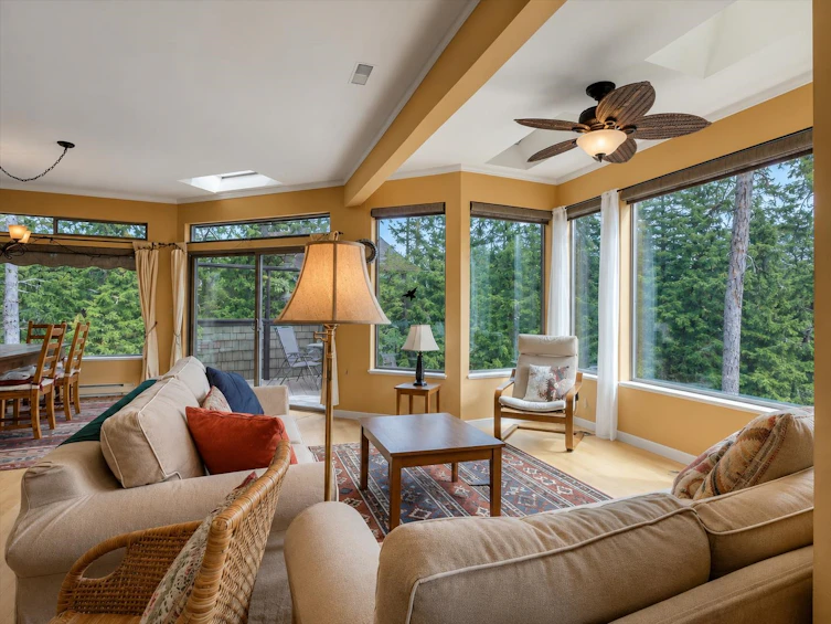 5475 Hydaway Place, Halfmoon Bay, BC, V7Z 1B4 - 11