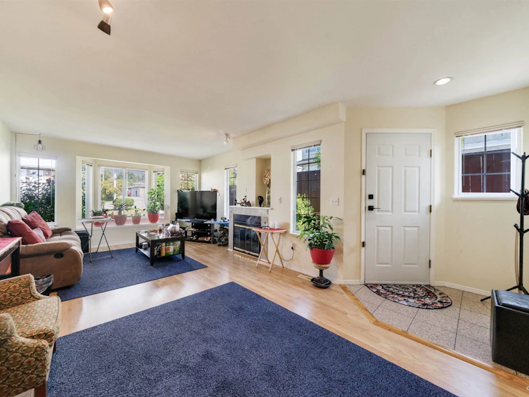 215 W 18th Street, North Vancouver, BC, V7M 1W7 - 4