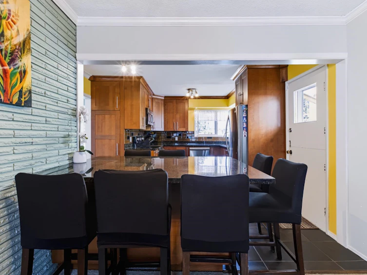 13830 Blackburn Avenue, Surrey, BC, V4B 2Y8 - 8