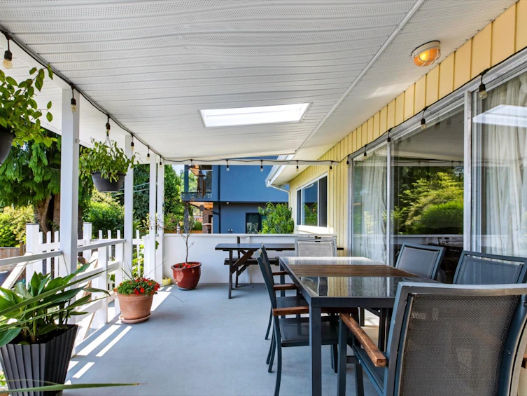 13830 Blackburn Avenue, Surrey, BC, V4B 2Y8 - 12