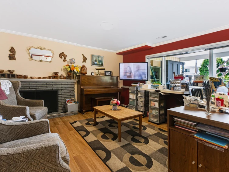 13830 Blackburn Avenue, Surrey, BC, V4B 2Y8 - 28