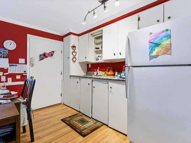 13830 Blackburn Avenue, Surrey, BC, V4B 2Y8 - 29