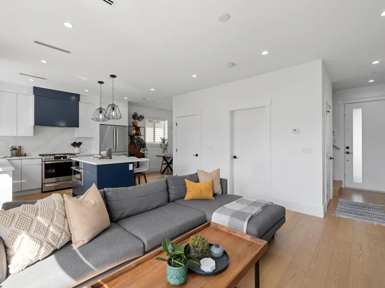 5867 Battison Street, Vancouver, BC, V5R 4M7 - 3