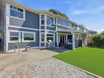6706 London Drive - 2