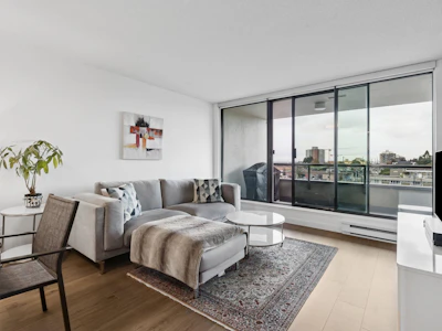 503-4160 Albert Street - 3
