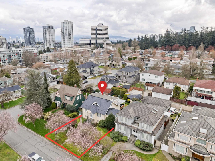5878 Arlington Street, Vancouver, BC, V5R 4N3 - 2
