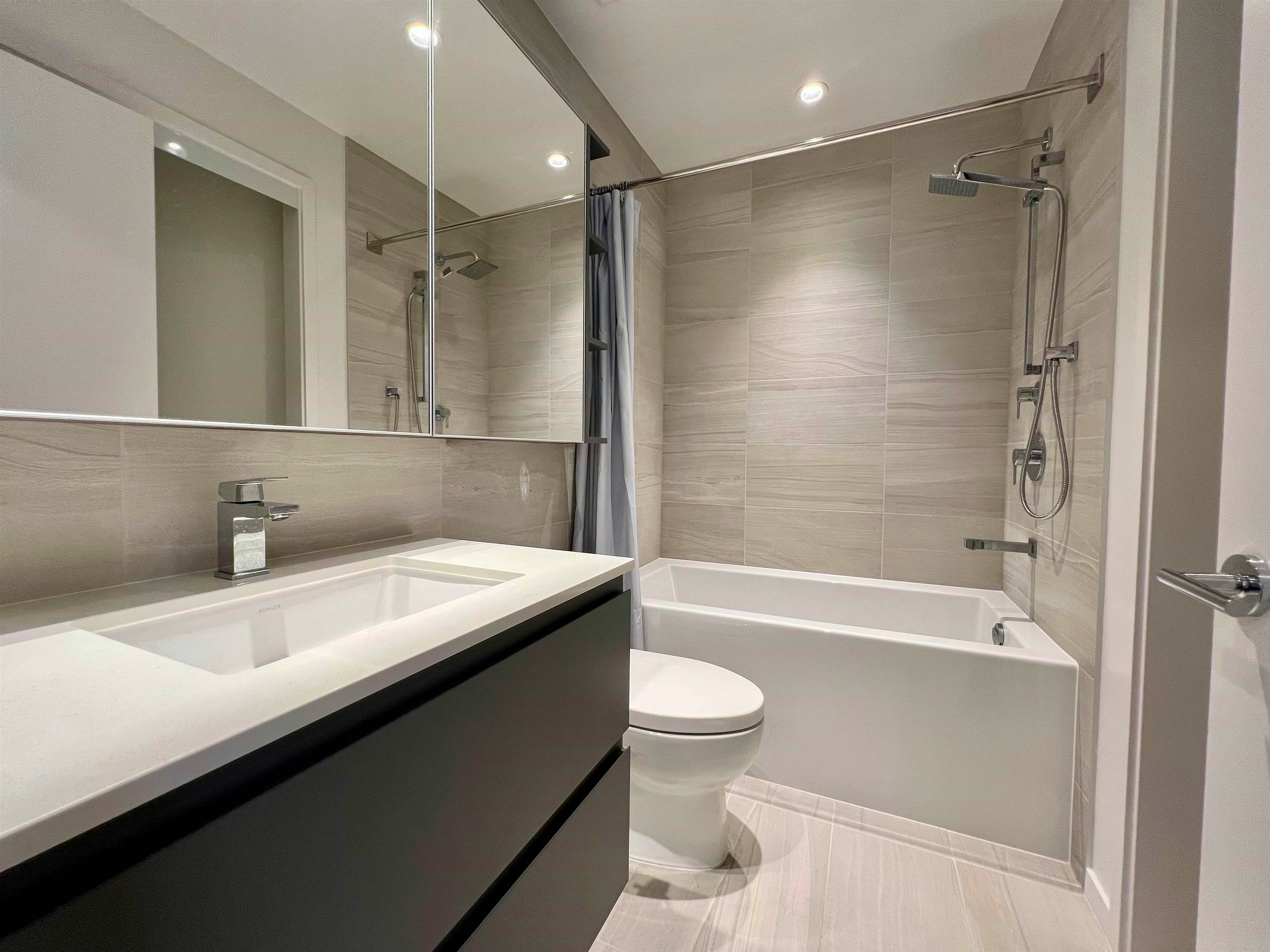 1310-6300 Minoru Boulevard, Richmond, BC, V6Y 0N1 - 25