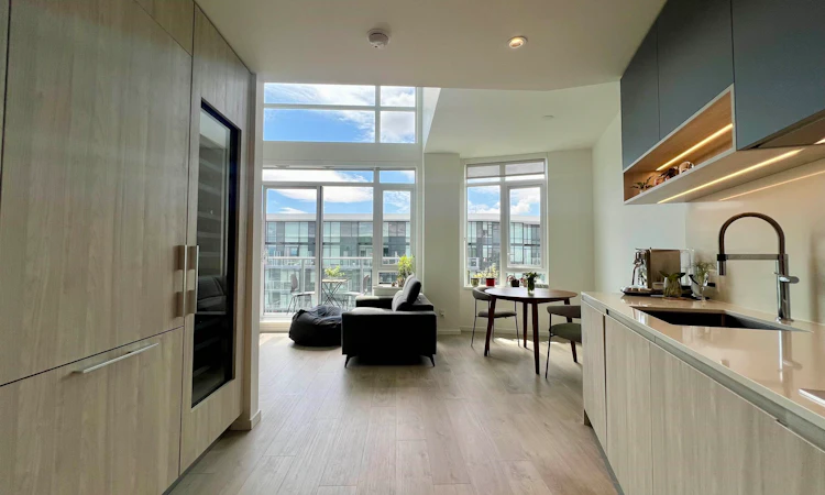 1310-6300 Minoru Boulevard