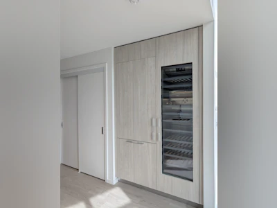 1310-6300 Minoru Boulevard - 4