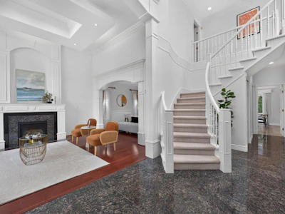 6286 Dunsmuir Crescent - 4