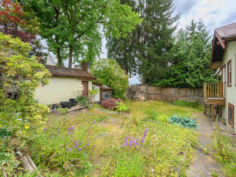 931 Second Street, New Westminster, BC, V3L 2N8 - 35