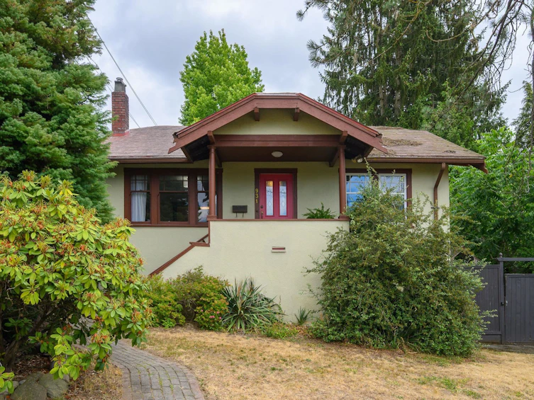 931 Second Street, New Westminster, BC, V3L 2N8