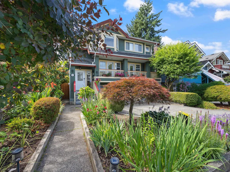 3608 W 7th Avenue, Vancouver, BC, V6R 1W4