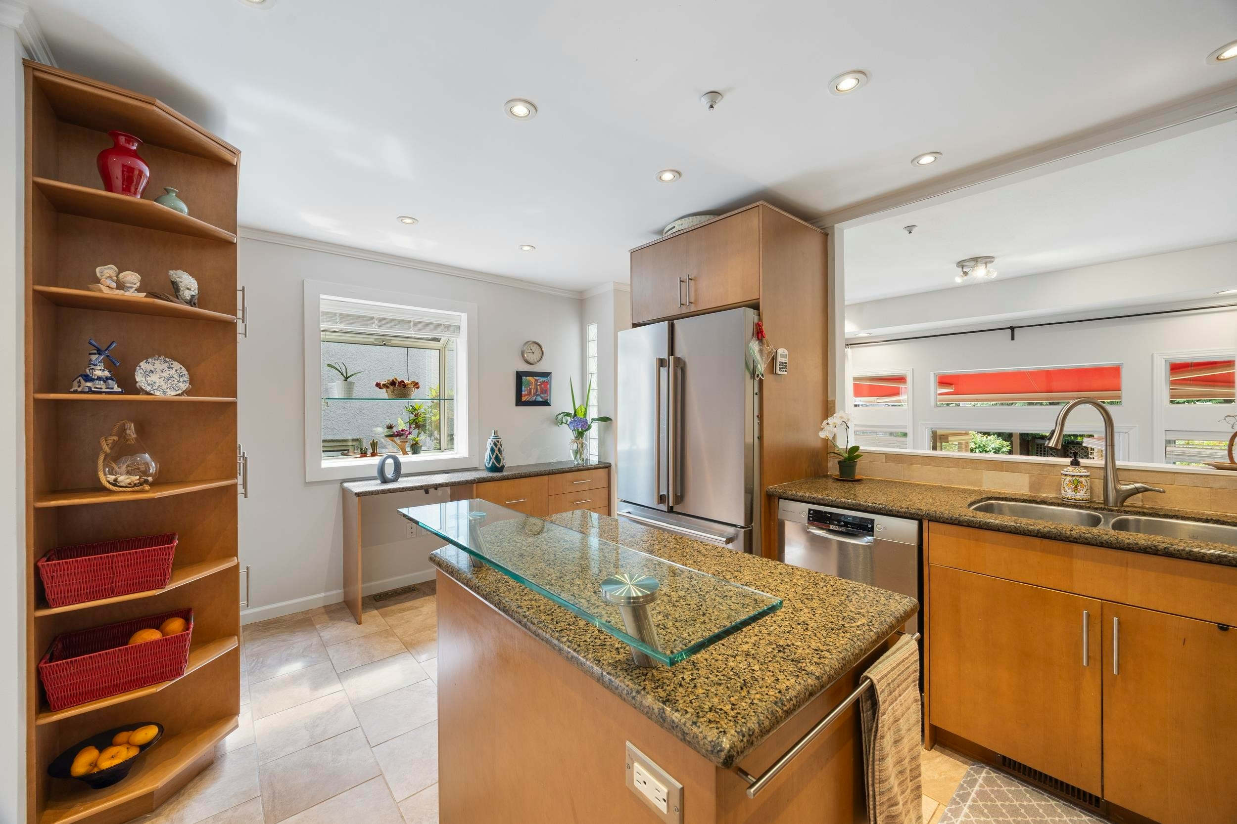 3608 W 7th Avenue, Vancouver, BC, V6R 1W4 - 12