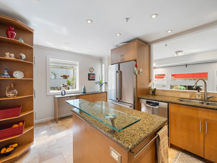 3608 W 7th Avenue, Vancouver, BC, V6R 1W4 - 12