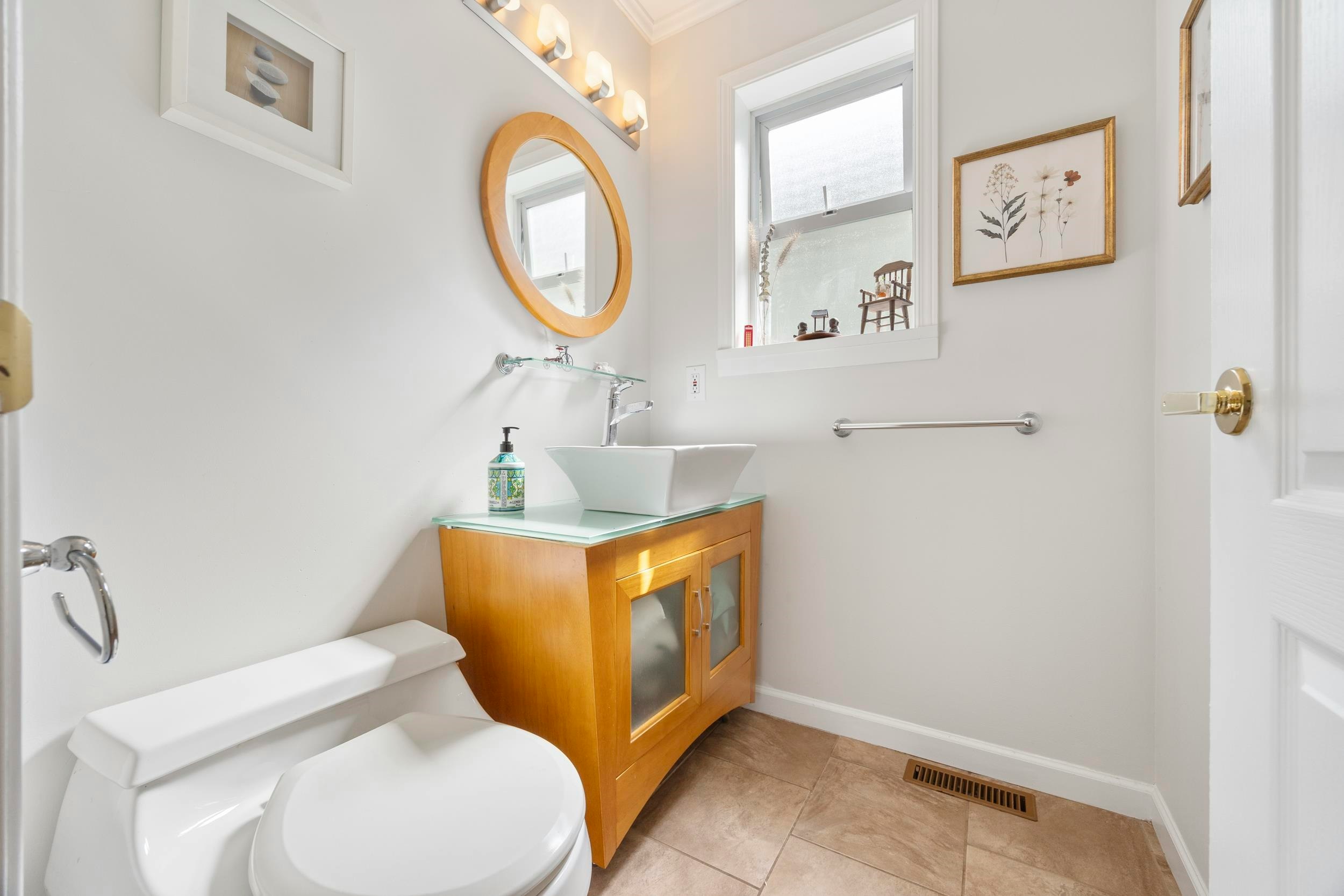 3608 W 7th Avenue, Vancouver, BC, V6R 1W4 - 11