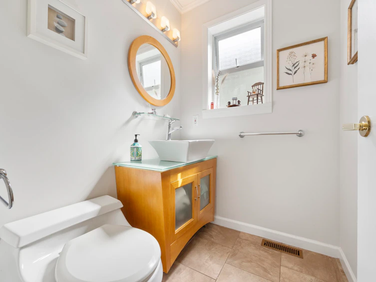 3608 W 7th Avenue, Vancouver, BC, V6R 1W4 - 11