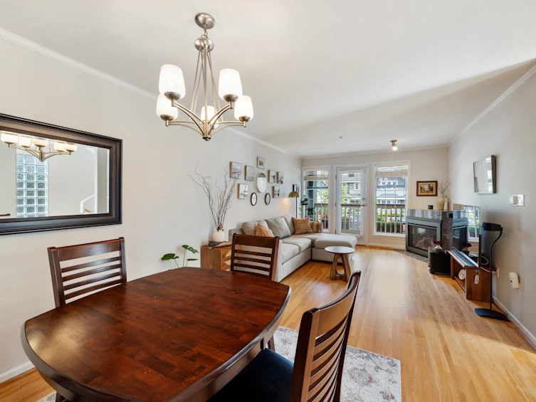 3608 W 7th Avenue, Vancouver, BC, V6R 1W4 - 5