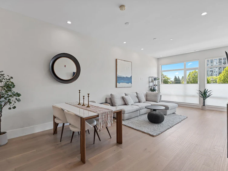 206-1591 Bowser Avenue, North Vancouver, BC, V7P 2Y4 - 2