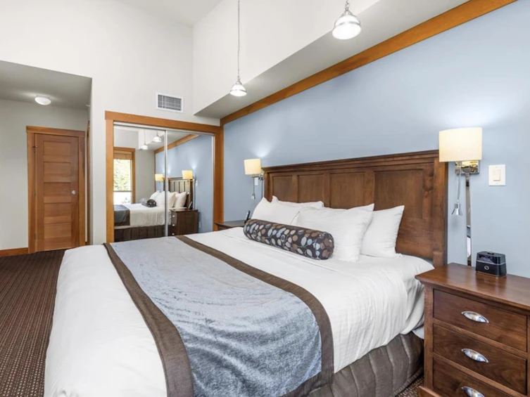 220D-2036 London Lane, Whistler, BC, V8E 0N7 - 11
