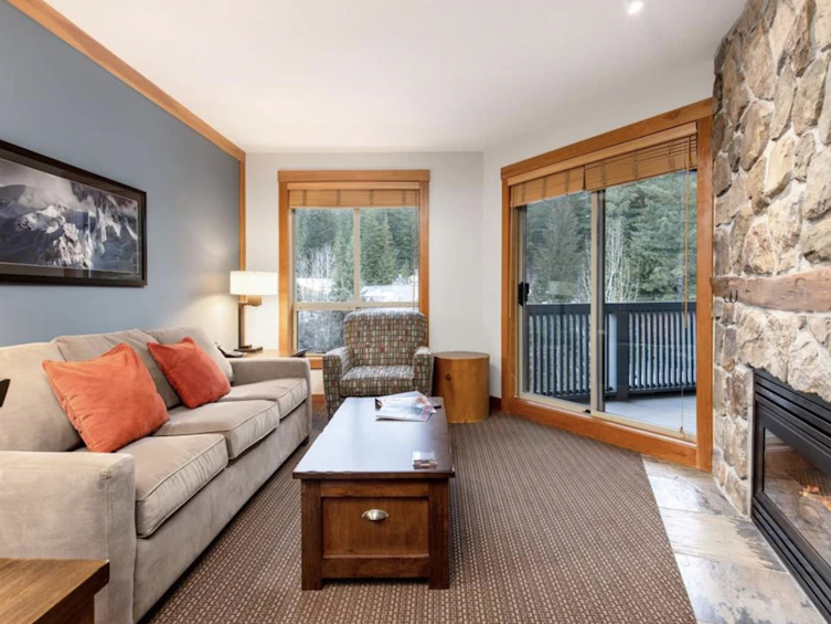 220D-2036 London Lane, Whistler, BC, V8E 0N7 - 2