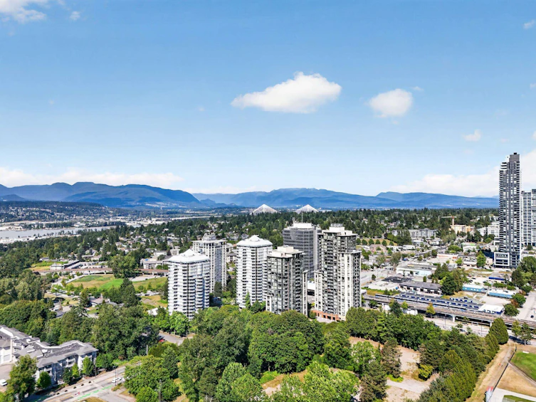 2302-10777 University Drive, Surrey, BC, V3T 0E6 - 25