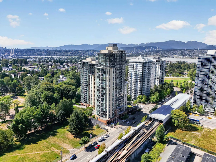 2302-10777 University Drive, Surrey, BC, V3T 0E6 - 23